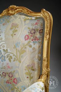 Grand salon de style Louis XV d'apres Heurtaut Nicolas