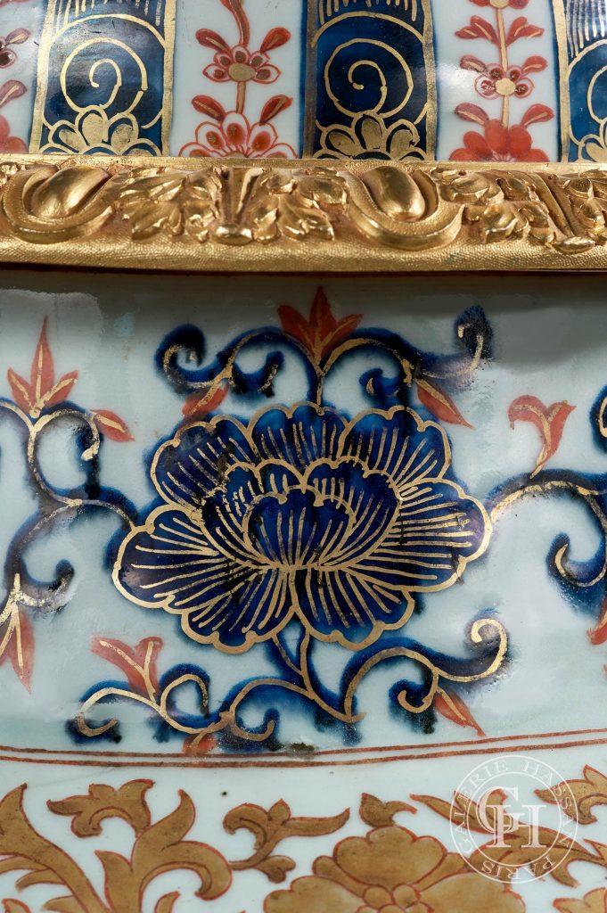 名贵精美成对大瓷花瓶，中国瓷器– Galerie Hassan