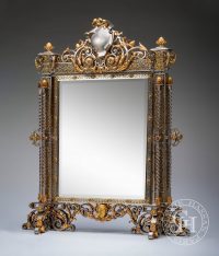 Rare miroir de style Renaissance