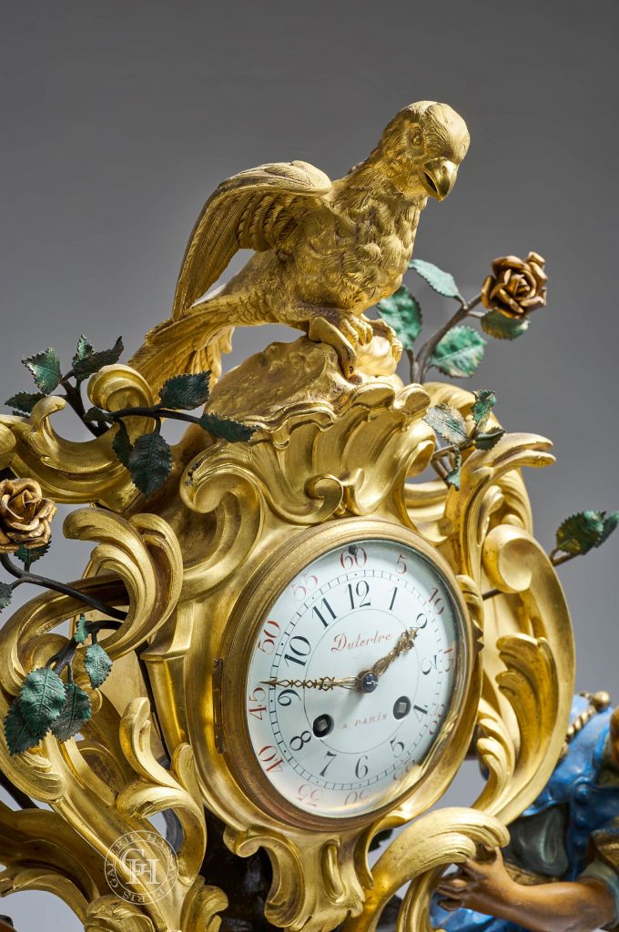 Stately clock with Chinese figures in Rocaille style – Galerie Hassan